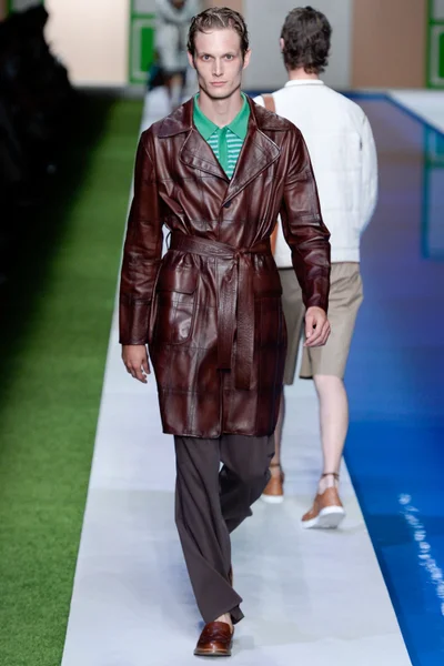 Look 21